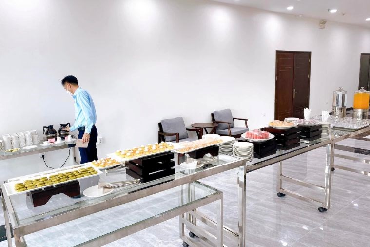 Khách Sạn Peace Hạ Long